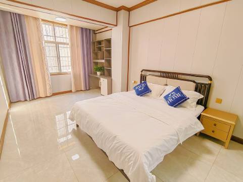 星光夜市城江景民宿(旅游巷分店)