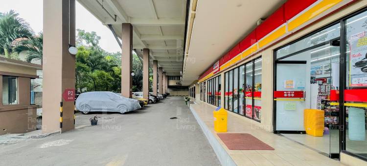 RedLiving Apartemen Tamansari Panoramic - Rasya Room图片