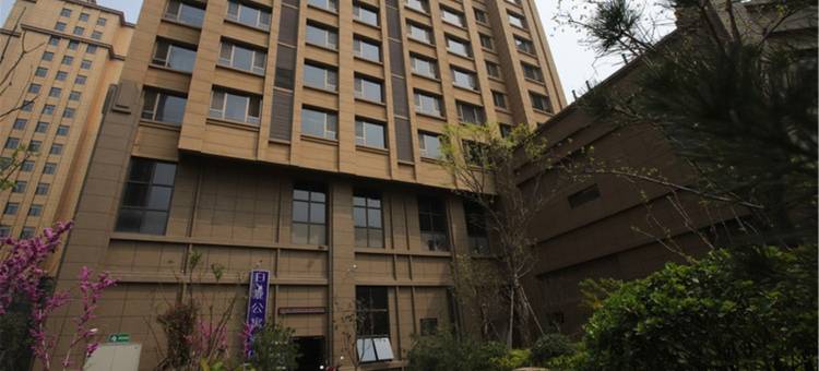 白鹿莱芜技术学院山东财经大学店民宿(山财大街分店)图片