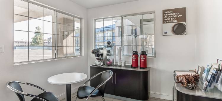 维塞利亚6号汽车旅馆(Motel 6 Visalia, CA)图片