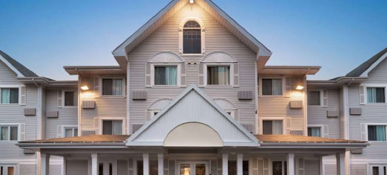 蒙克顿温德姆Travelodge套房酒店(Travelodge Suites by Wyndham Moncton)图片