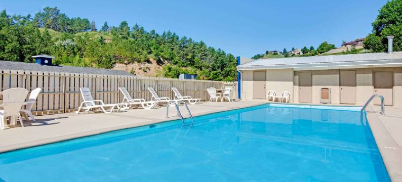 拉皮德城流Travelodge by Wyndham(Travelodge by Wyndham Rapid City)图片