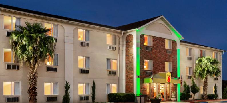 韦科大学区速8酒店(Super 8 by Wyndham Waco University Area)图片