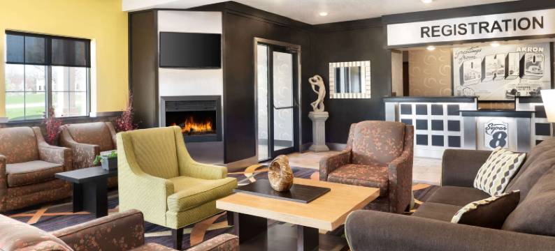 亚克朗-格林-尤宁敦速8酒店(Super 8 by Wyndham Akron S/Green/Uniontown Oh)图片