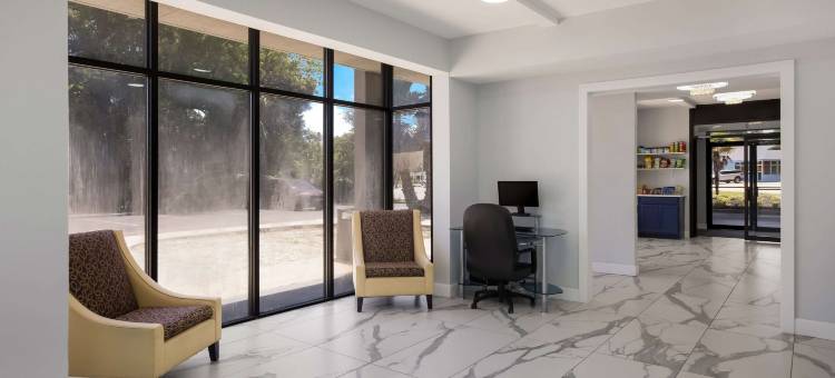 郊区开间海恩斯维尔 - 斯图尔特堡地区(Suburban Studios Hinesville - Fort Stewart Area)图片