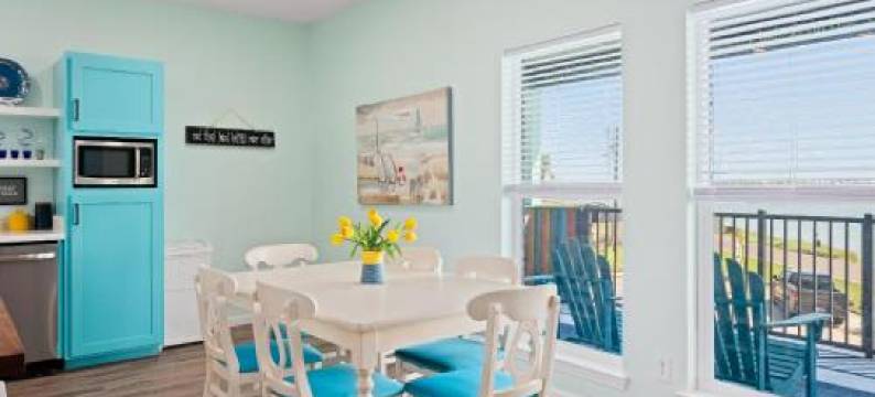 夏日小湾度假(Summer's Little Bay Getaway)图片