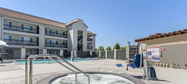 加利福尼亚瓦列霍纳帕谷丽怡酒店(Country Inn & Suites by Radisson, Vallejo Napa Valley, CA)图片