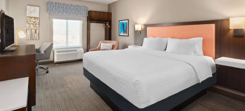 斯科茨堡欢朋套房酒店(Hampton Inn & Suites Scottsburg)图片