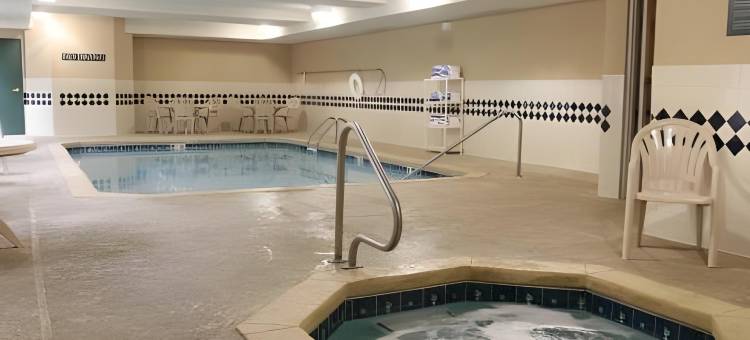 卡尔霍恩舒适套房酒店(Comfort Inn & Suites Calhoun South)图片