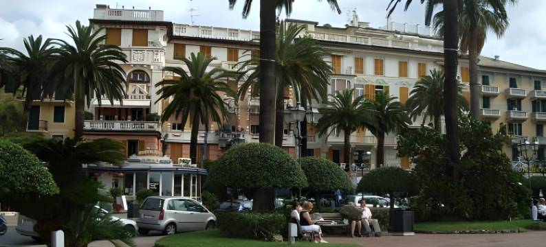 奥博尔格拉皮亚泽塔酒店(Albergo la Piazzetta)图片