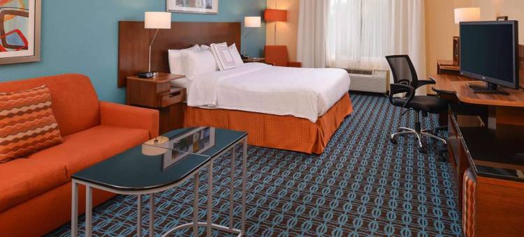 圣查尔斯温德姆贝蒙特酒店(Baymont by Wyndham St. Charles)图片