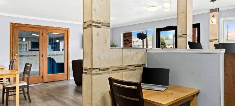 雅吉瓦红狮套房酒店(Red Lion Inn & Suites Yakima)图片