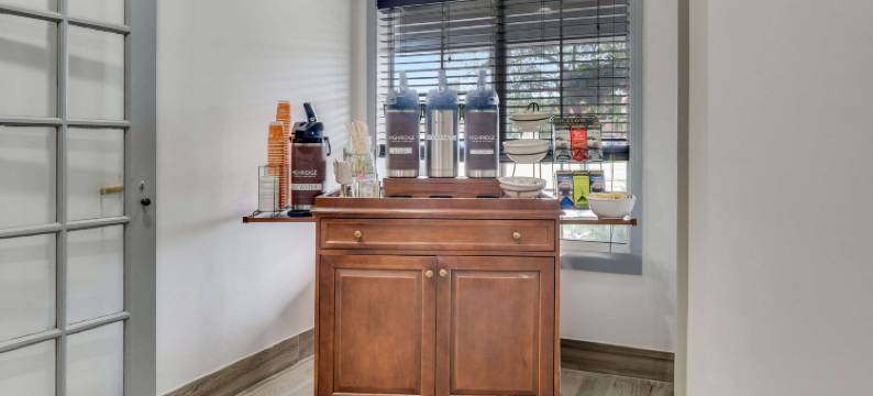 大急流城机场丽怡酒店(Country Inn & Suites by Radisson, Grand Rapids Airport, MI)图片