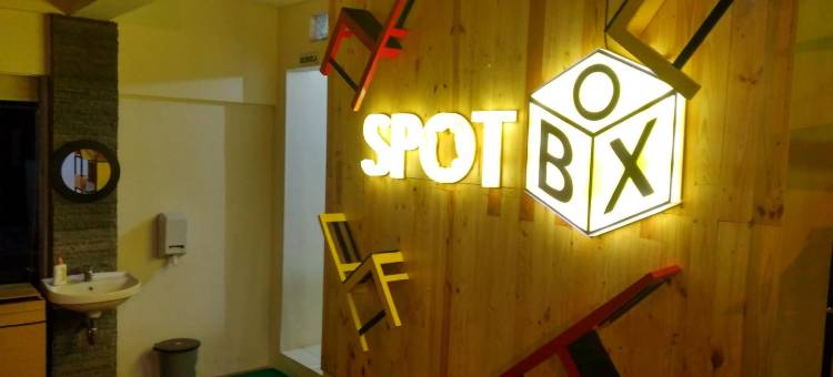 三宝拢弗朗特万旅馆(Front One Inn Semarang)图片