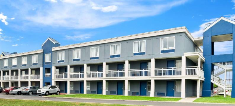 沃伦戴斯套房酒店(Days Inn & Suites by Wyndham Warren)图片