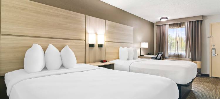 乔普林绿洲贝斯特韦斯特套房酒店(Best Western the Oasis at Joplin)图片