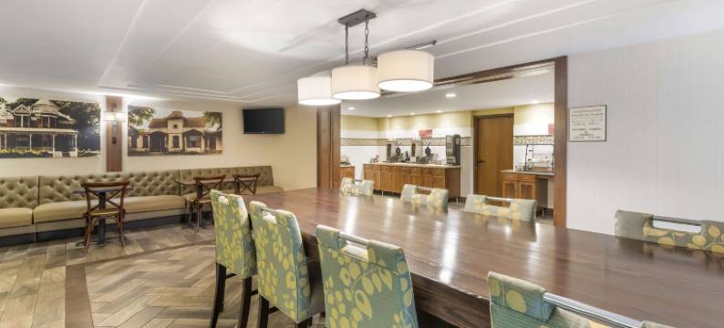 新阿尔姆贝斯特韦斯特优质酒店(Best Western Plus New Ulm)图片