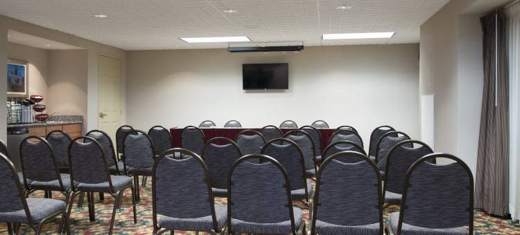 哥伦布机场Homewood套房酒店(Homewood Suites by Hilton Columbus - Airport)图片