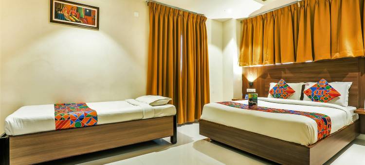 Fabhotel Rr Grand酒店(FabHotel RR Grand - Next to Trendset Mall)图片