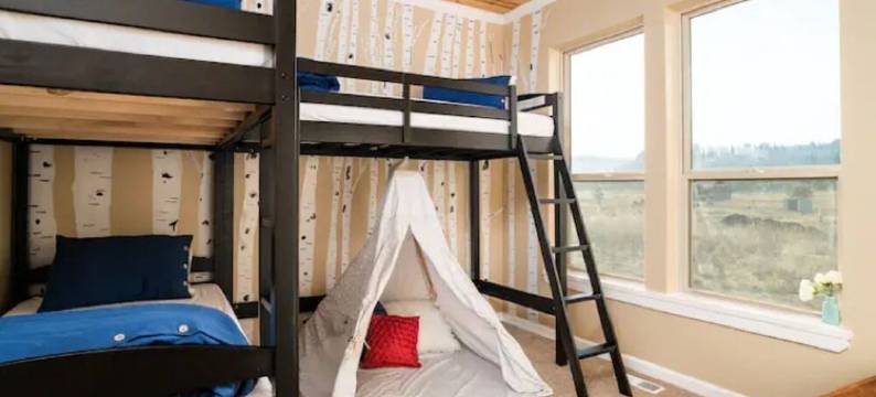 Refined Living Surrounded by Beautiful Scenery and Amazing Wildlife图片