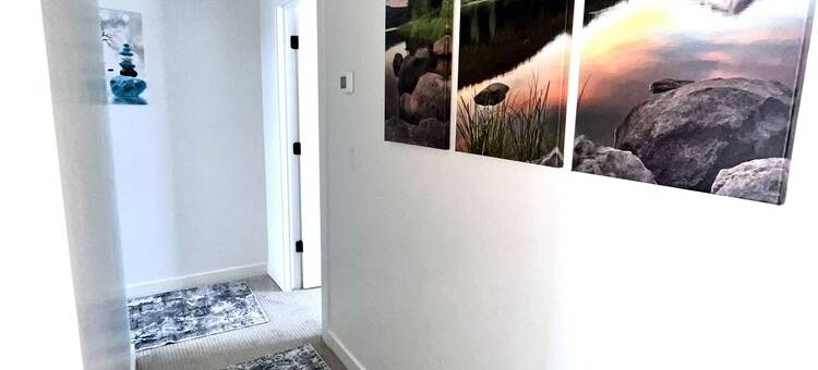 Modern and new  3-bedroom townhome with AC and WiFi in Mountain Green图片
