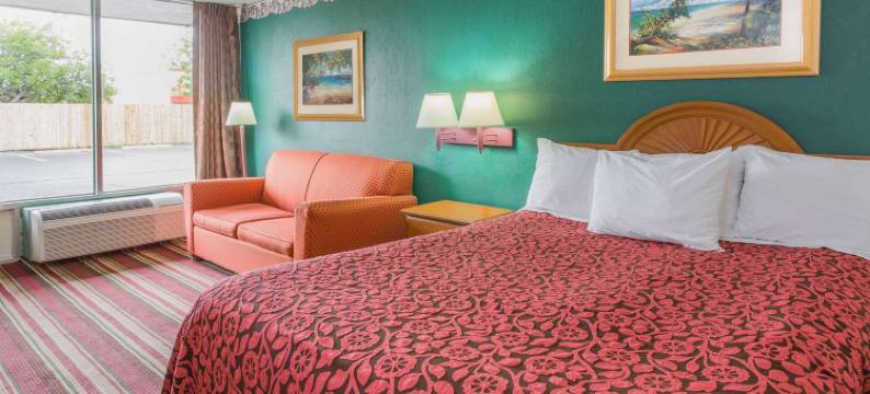 迈尔斯堡戴斯酒店(Days Inn by Wyndham Fort Myers)图片