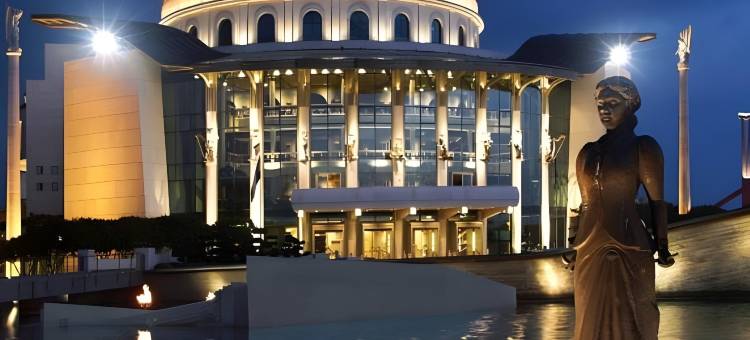 漫步城市酒店(Promenade City Hotel)图片