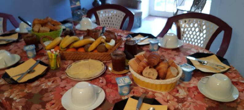 梅内斯特尔住宿加早餐酒店(Chambres d'Hôtes le Menestrel)图片