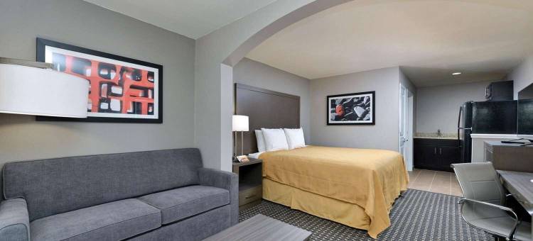 苏格兰套房酒店(Scottish Inn & Suites Cotulla, TX)图片