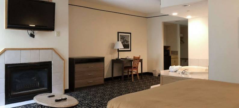 布恩 - 大学区凯艺套房酒店(Quality Inn & Suites Boone - University Area)图片