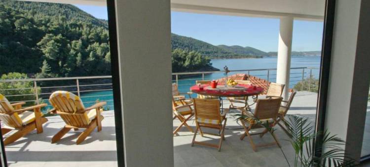 海滨豪华别墅，带私人泳池和壮丽海景(Beachfront Luxury Villa With Private Pool and Stunning Sea Views)图片