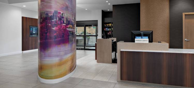 埃德蒙顿市中心万豪万怡酒店(Courtyard Edmonton Downtown)图片