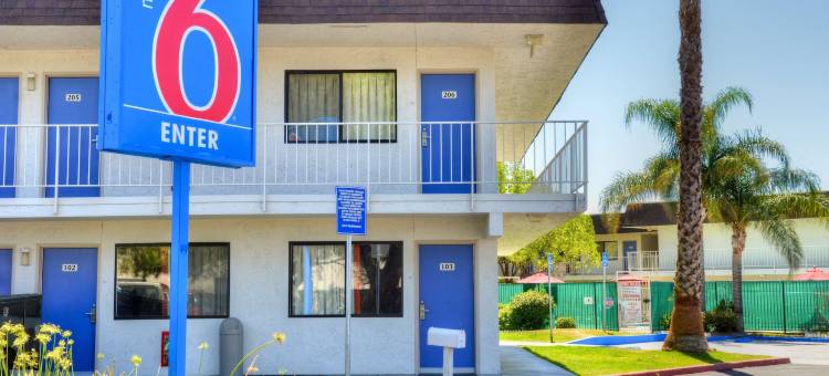 6号汽车旅馆–圣尼拉村I-5(Motel 6 – Santa Nella, on I-5)图片