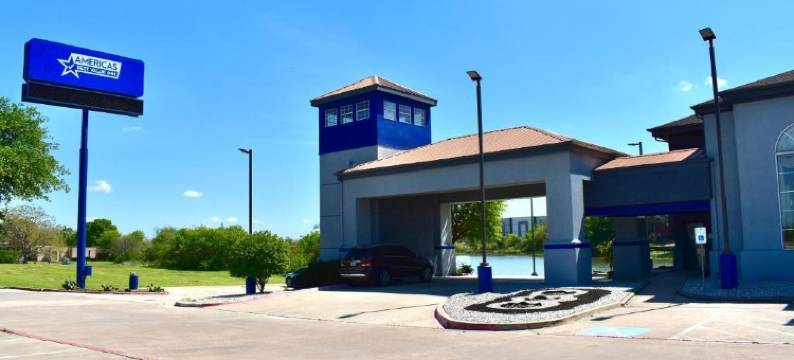 霍尔特姆城沃斯堡美洲最佳价值套房酒店(Americas Best Value Inn and Suites Haltom City/Ft. Worth)图片