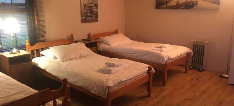 桥农场旅馆(Bridge Farm Guesthouse Rooms)图片