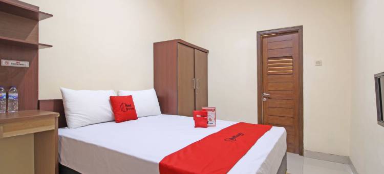 红多兹酒店-靠近哈特诺购物中心3(RedDoorz Near Hartono Mall 3)图片
