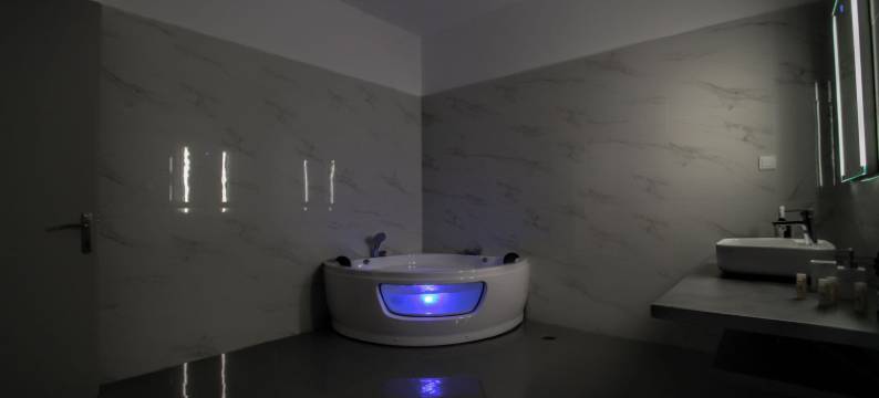 位于卡斯特拉奇的1卧室公寓-110平方米|带1个独立浴室(Terra di Meteora Suites #1)图片