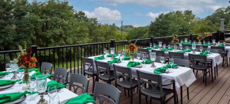 爱尔兰小屋酒店和套房(Irish Cottage Inn & Suites)图片