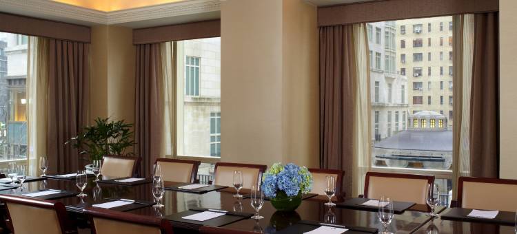 纽约特朗普国际酒店大厦(Trump International Hotel & Tower® New York)图片