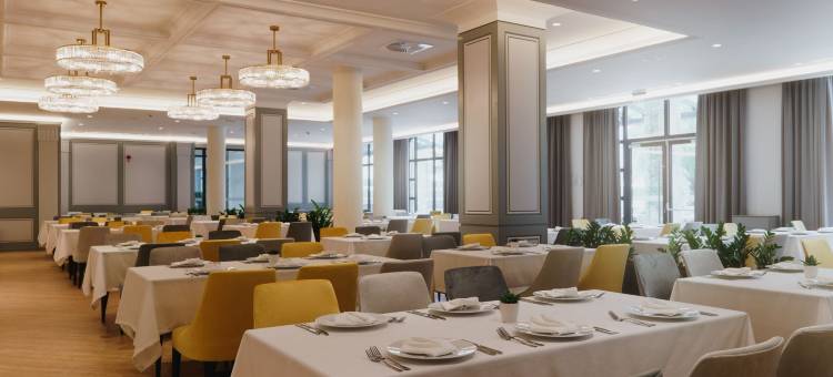 阿斯特花园酒店(Astor Garden Hotel)图片