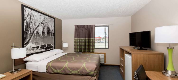 海斯温德姆速8酒店(Super 8 by Wyndham Hays KS)图片