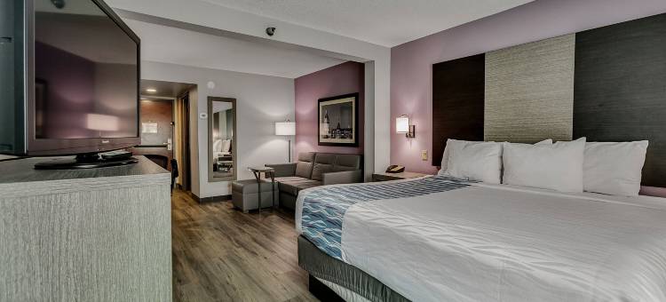 克拉克斯维尔拉昆塔温德姆套房酒店(La Quinta Inn & Suites by Wyndham Clarksville)图片