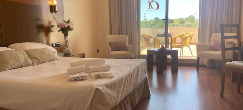 蒙特拉广场酒店(Hotel Montera Plaza)图片