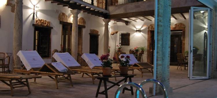 伟人阿耳马格罗酒店(Hotel Rural Casa Grande Almagro)图片