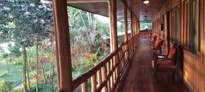 茱妮小姐木屋旅馆(Miss Junies Lodge)图片