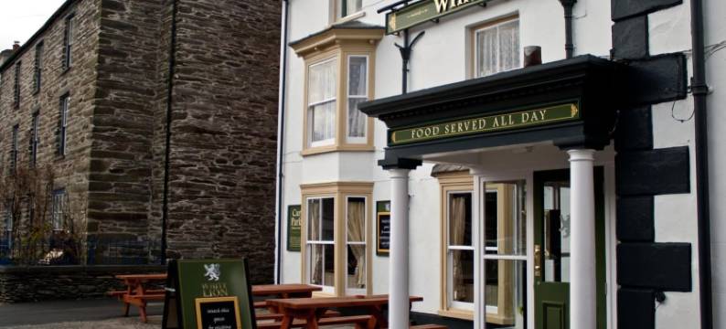 白狮酒店(The White Lion Hotel)图片