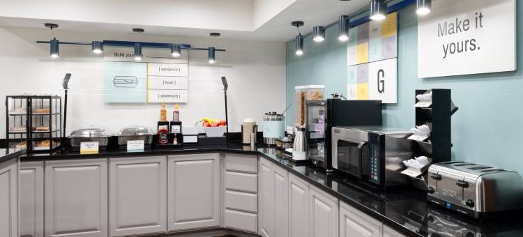 Garner Hotel Topeka WEST  by IHG图片