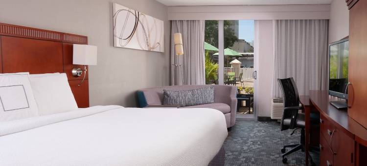 迈阿密珊瑚阁万怡酒店(Courtyard Miami Coral Gables)图片