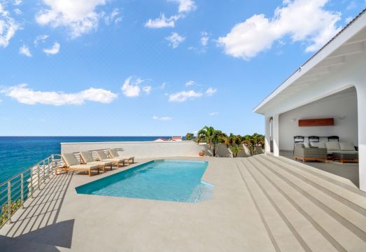 Puerta Al-Mar VillaHotel Overview