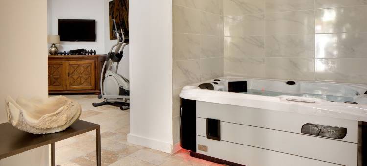奥古斯丁之家民宿，水疗和健身(La Maison des Augustins 4 Stars Spa et Fitness)图片